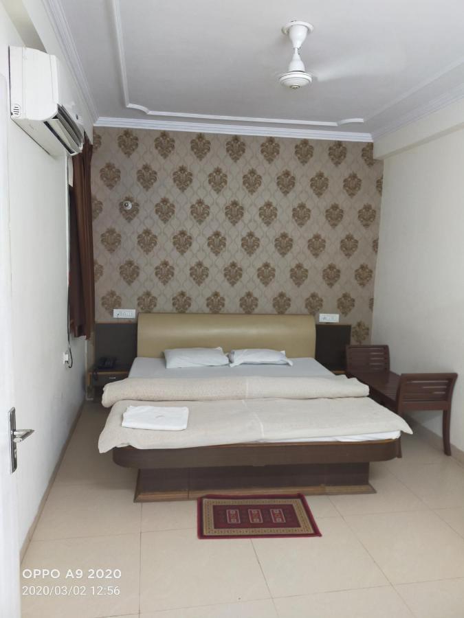 Sbm Hotel Juliāsar エクステリア 写真